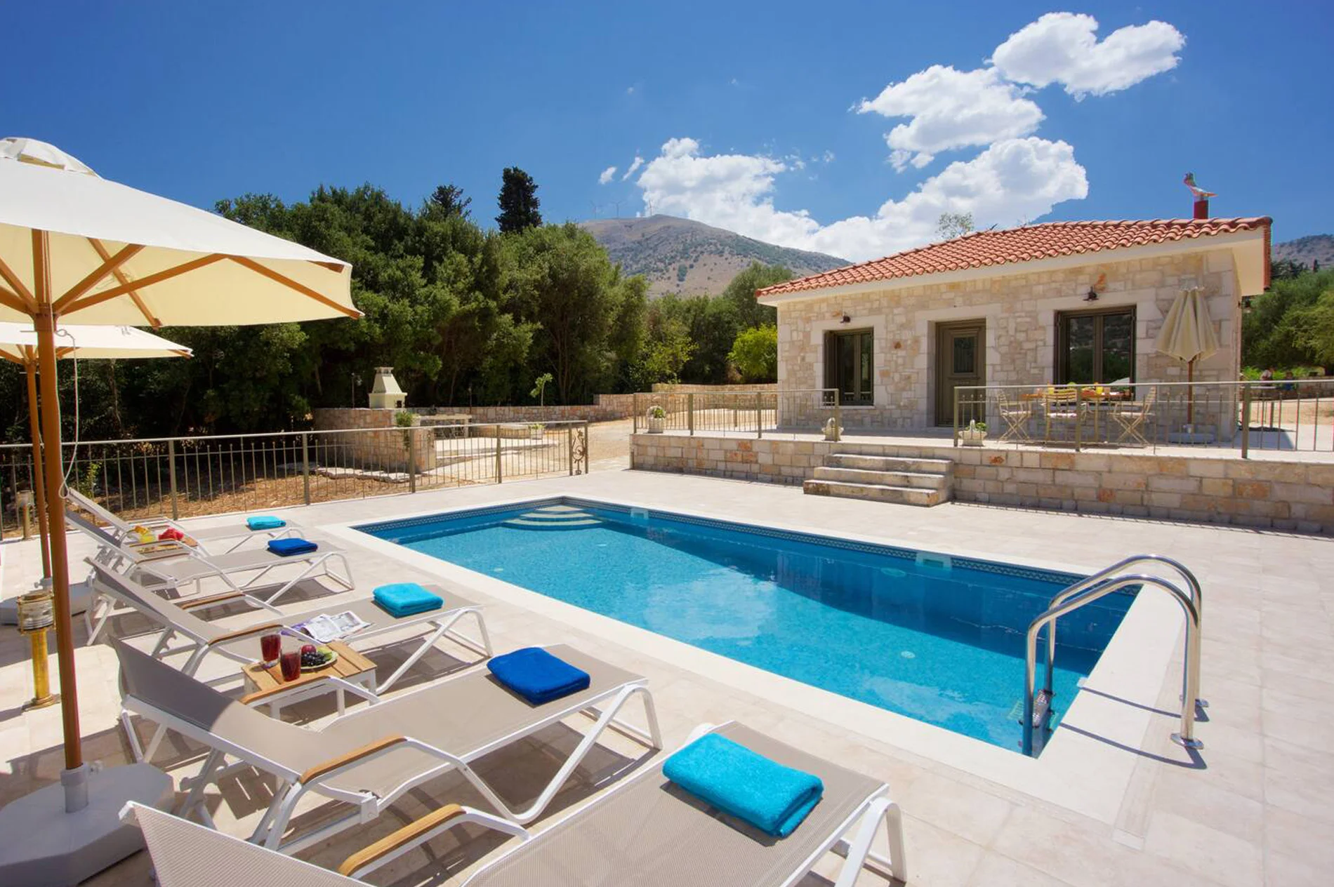 Luxury Villa with pool Kefalonia